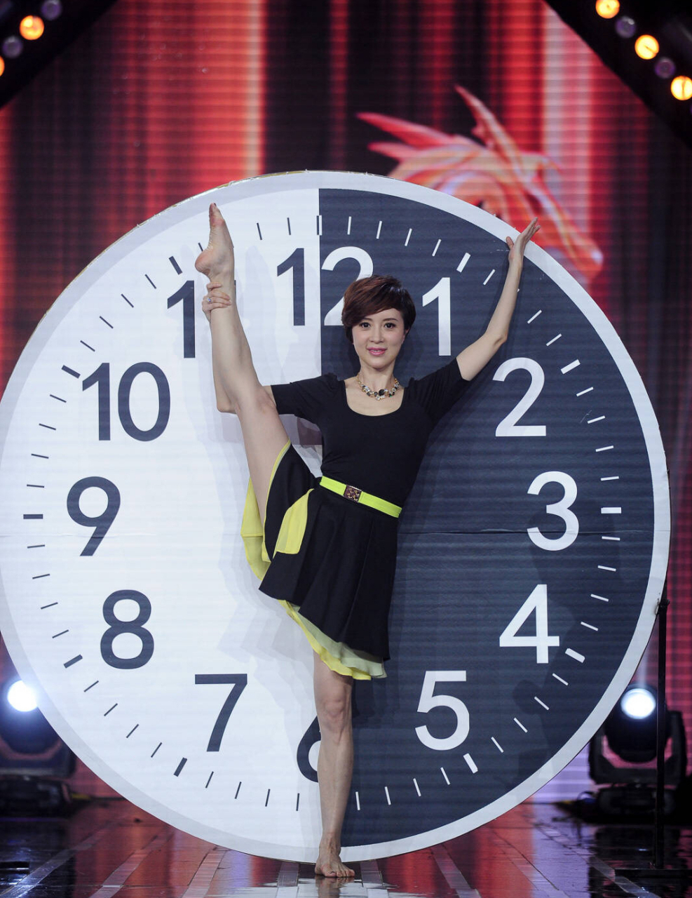 金巧巧  美腿玉足合集[偷笑]