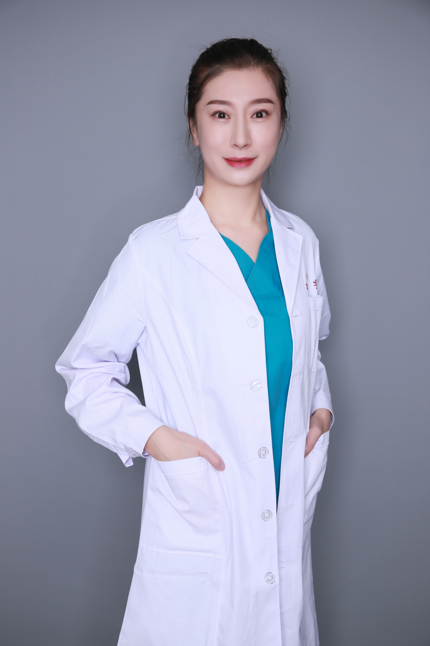 大家好,我是妇科医学博士董莹莹,今天下午15:00,我将在百家号平台进行