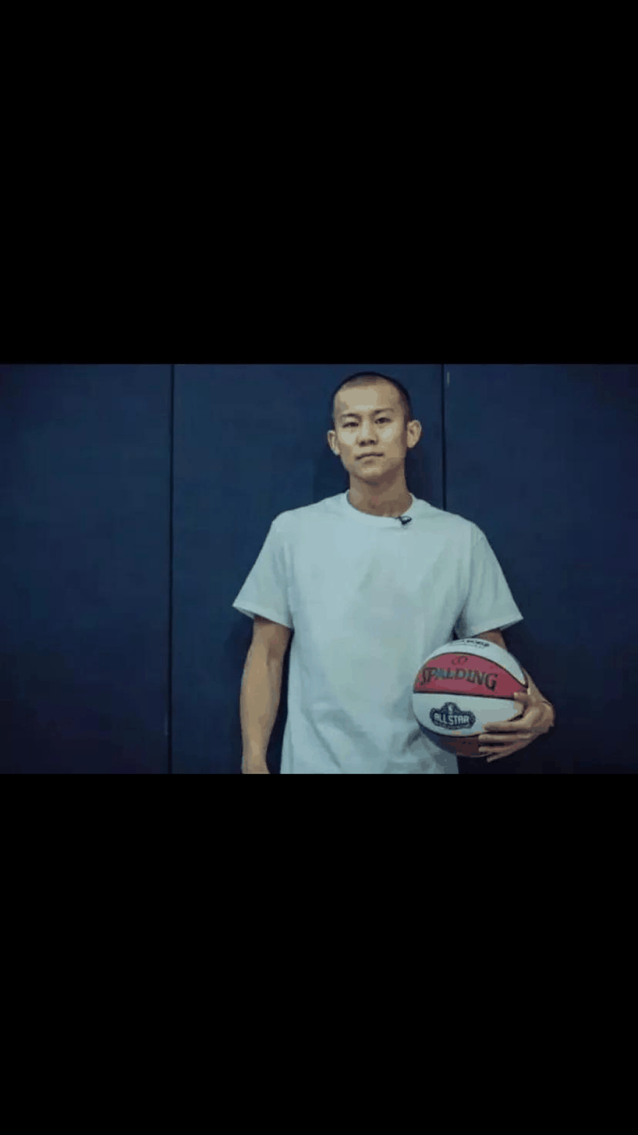 gif创作人# 不懂就问,巅峰带队杀进cuba四强的曹芳真的具备可以打cba