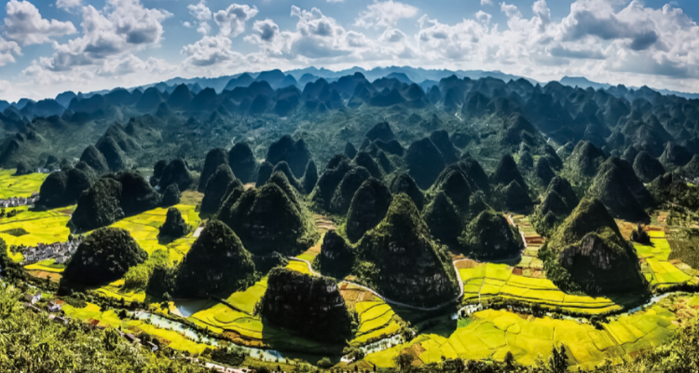 世界奇观 万峰林——中国贵州 天下山峰何其多,唯有此处峰成林!