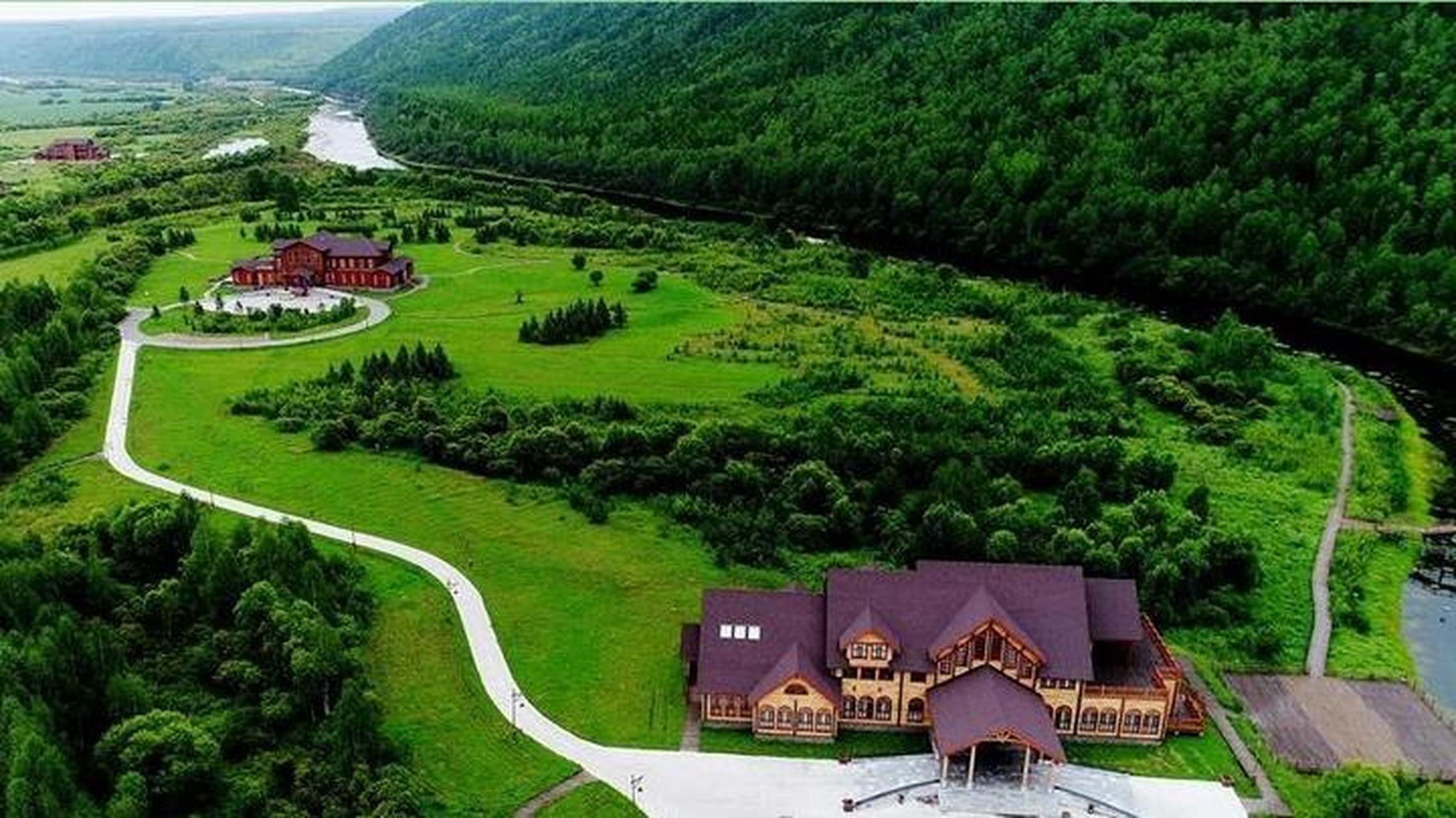 北极村处于最高纬度地区,年平均气温只有19℃左右,夏季早晚温差很大