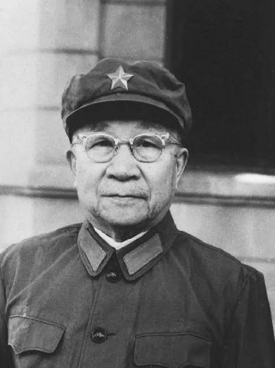 李宗仁喜极而泣:"16年前我离开中国的时候,就没想过能回来,更没