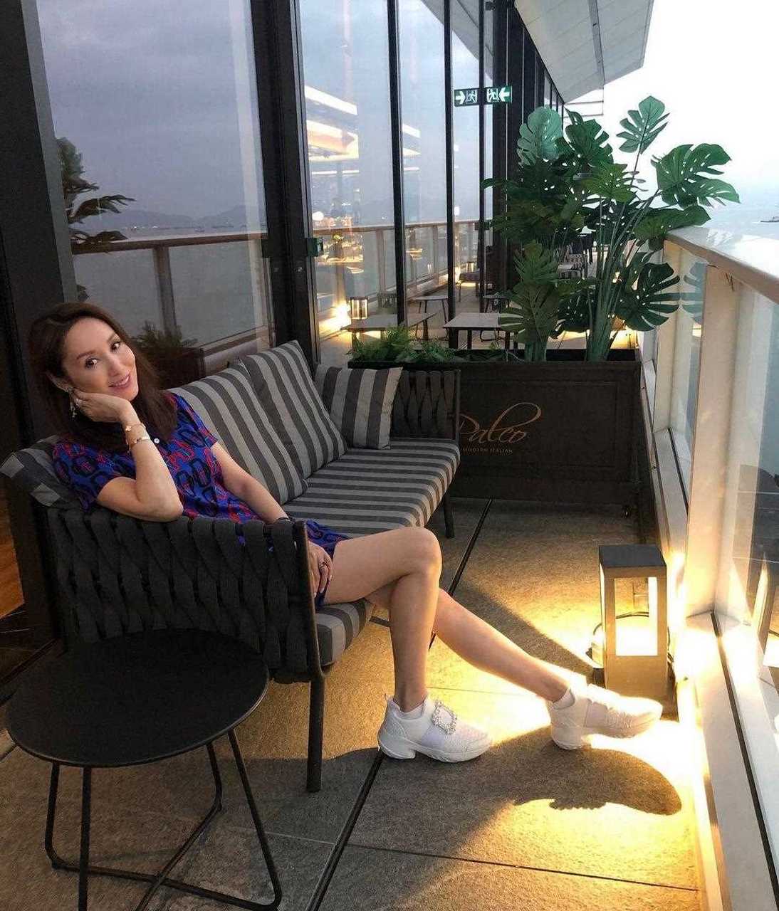 郭可盈分享生活近照,想不到她今年已经50岁[大哭]