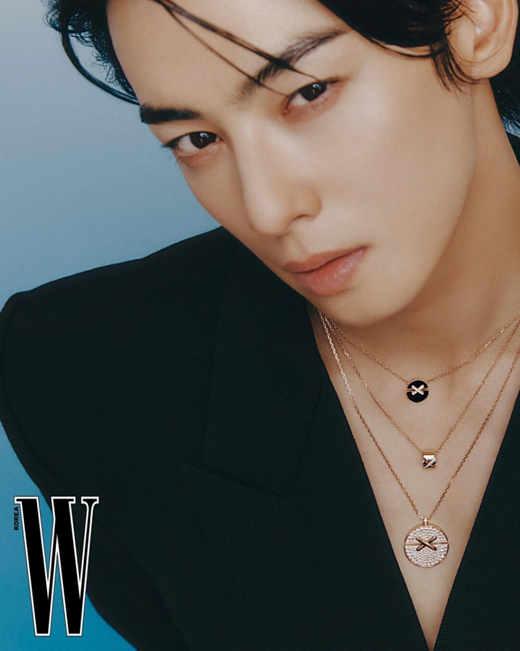 车银优wkorea11月刊杂志画报  不知道为什么造型有点油,氛围感太强了