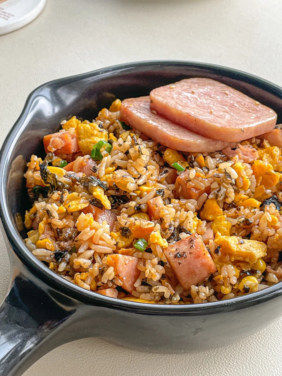 十分钟元气早餐午餐肉海苔炒饭  基本上十来分钟就能搞定一顿丰盛又