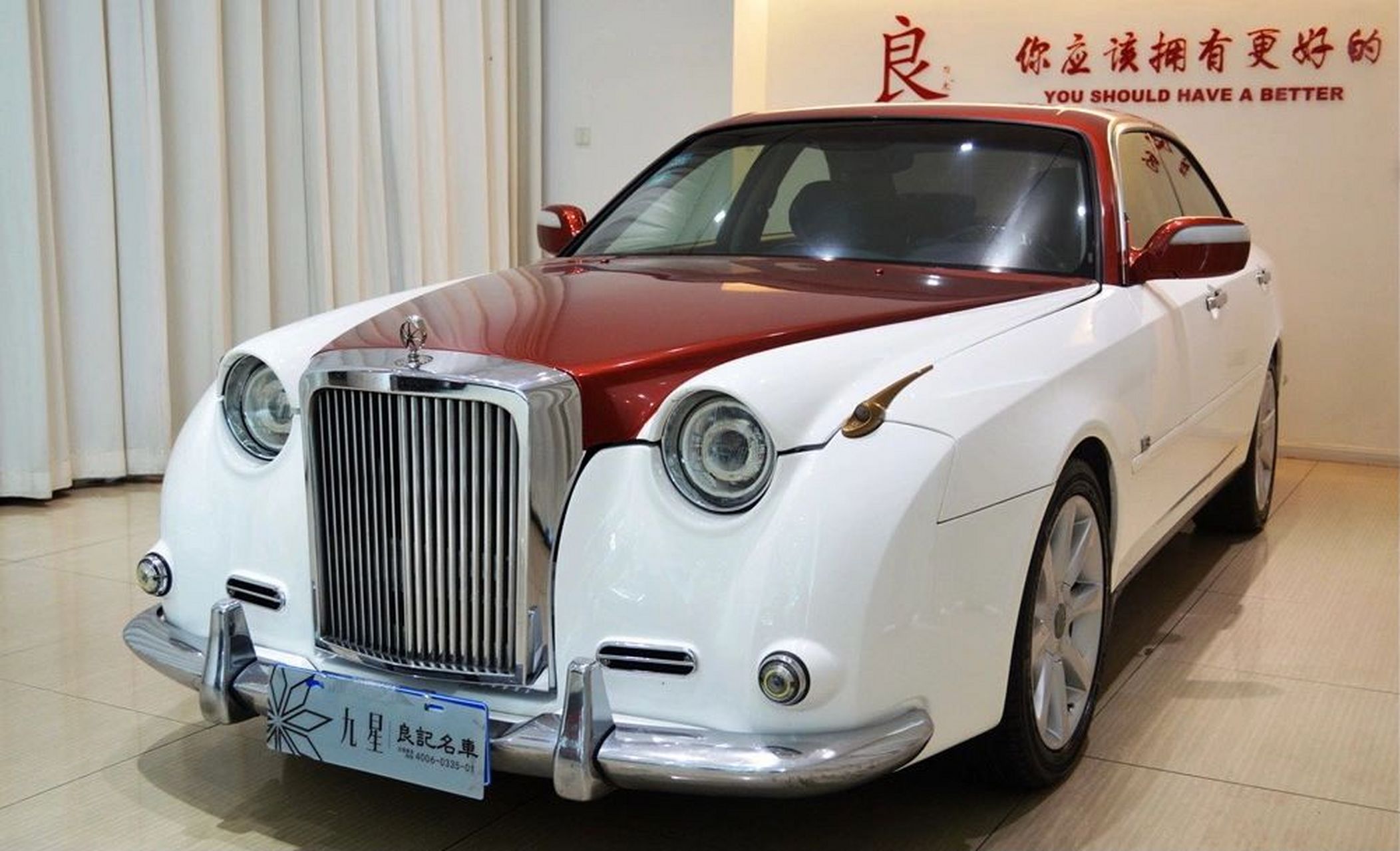 大伙应该都不知道这是个啥品牌 这款车叫光冈嘉路,光冈汽车创建于1968