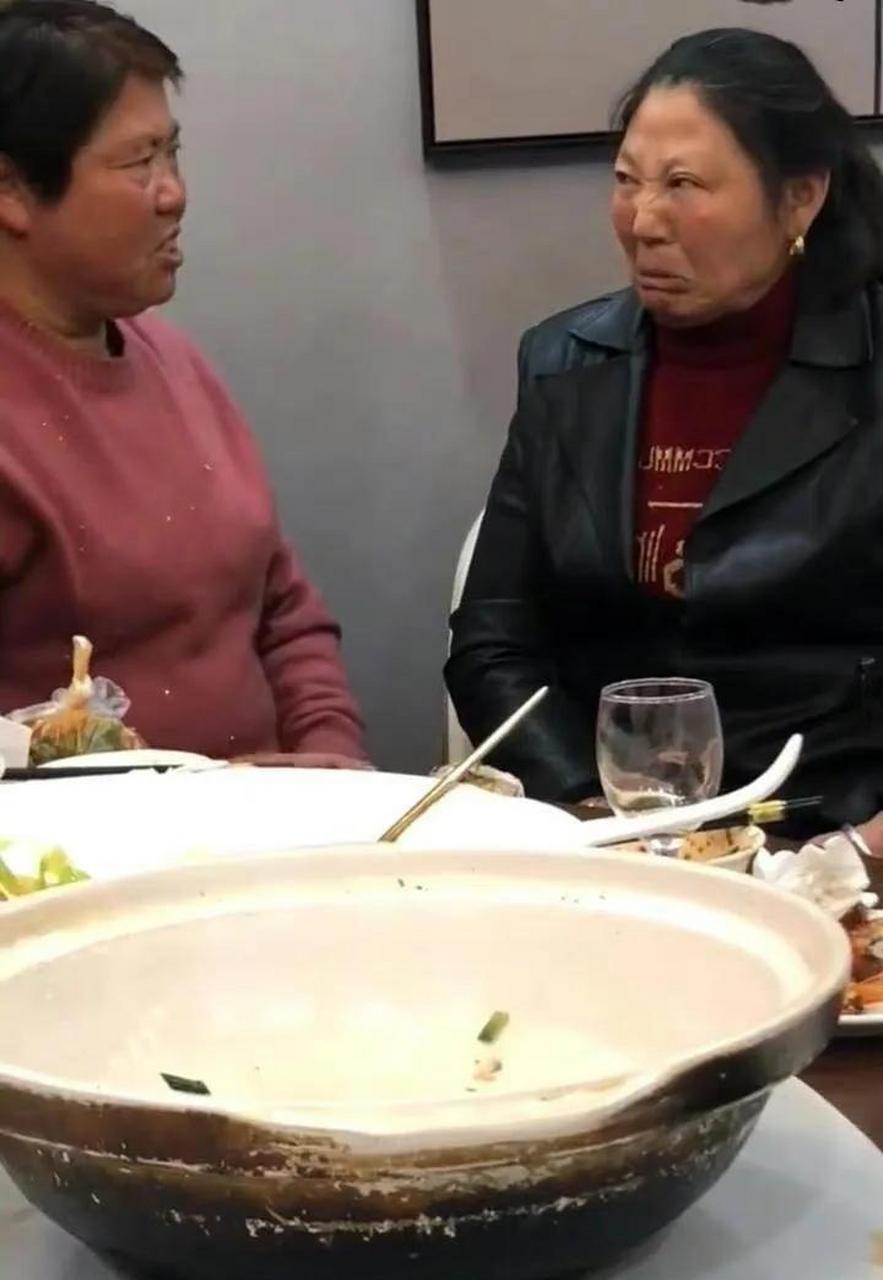 短短的一分钟,某人就身败名裂了!没有一个表情是多余的!