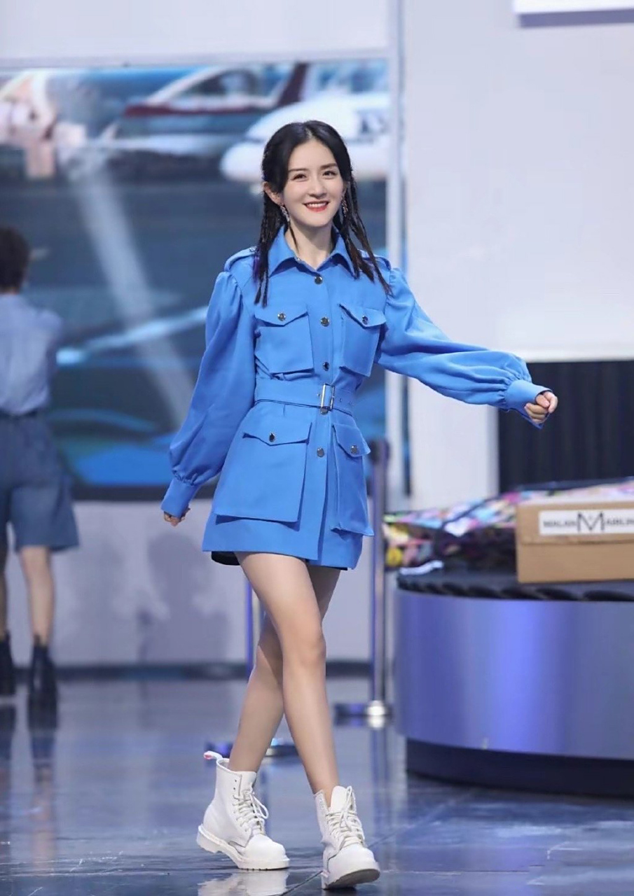 谢娜一公个人喜爱度第三,网友直呼:内娱果然不需要实力!