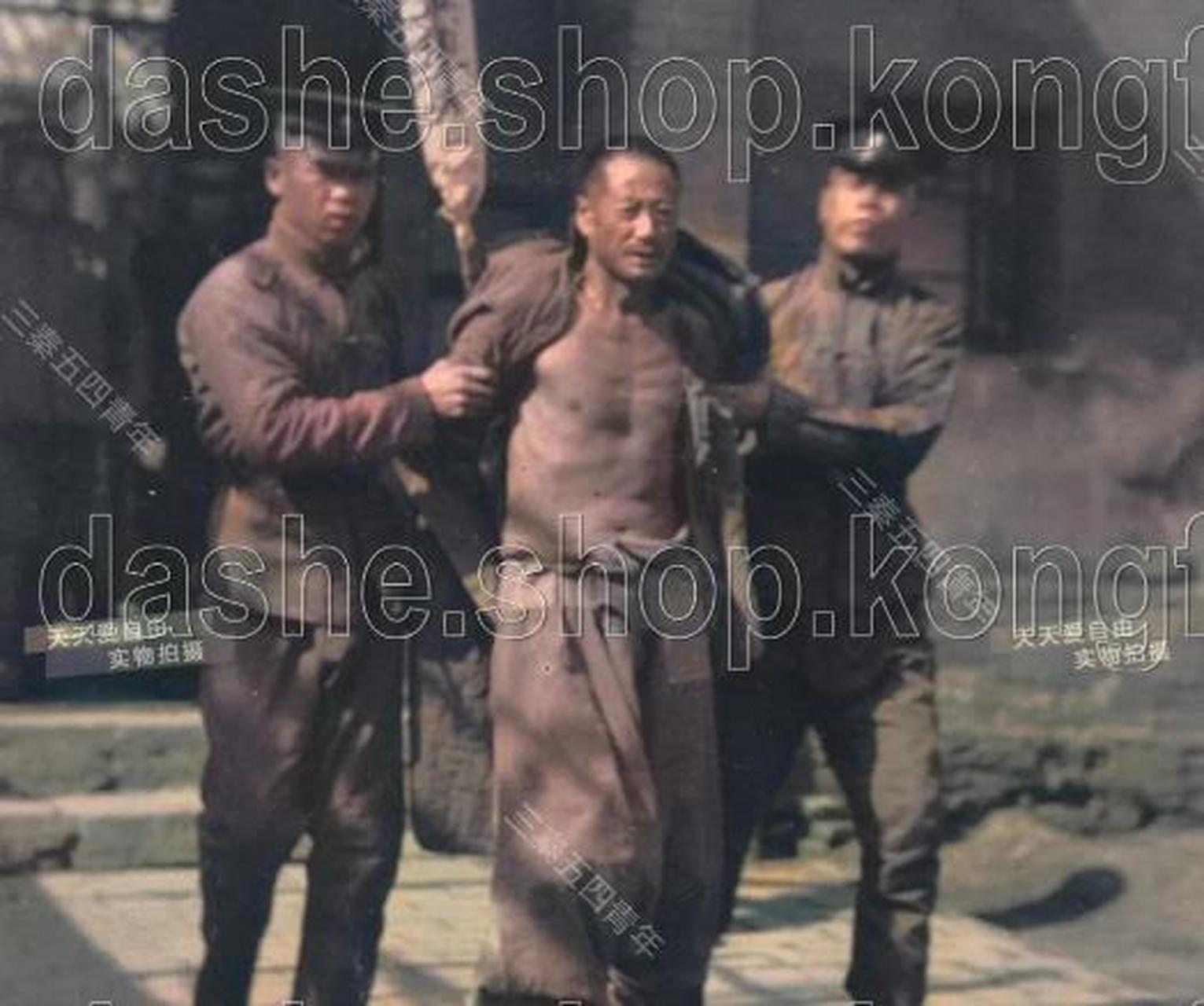 1919年,天津城内,著名大盗张三立,押赴刑场枪决的现场.