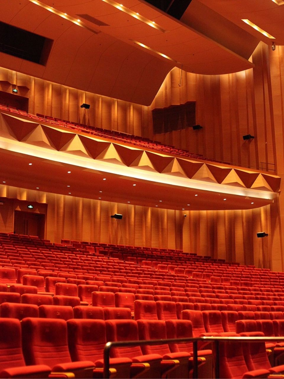 厦门嘉庚剧院选座攻略  观剧体验与座位90有很大关系 坐得太近,98