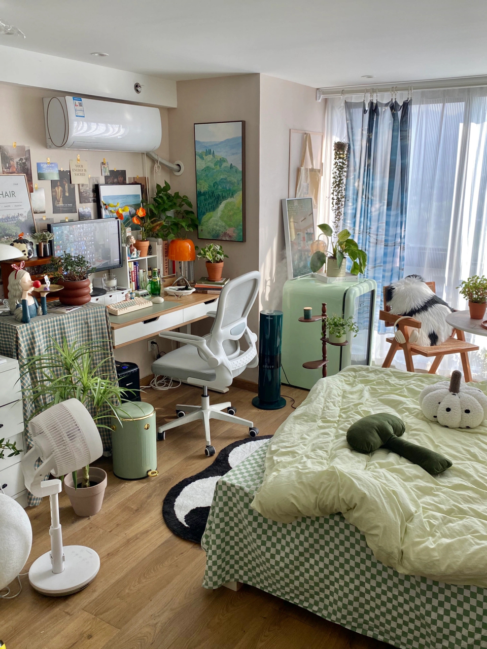 现在这春末夏初的季节 我家蓝绿色调的布置9315太应景了 - 书桌被