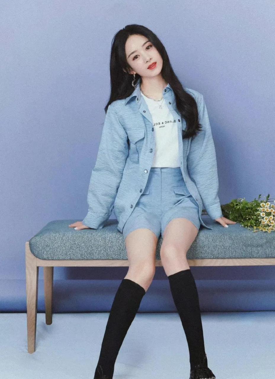 赵丽颖的细腿短靴,仙气飘飘!太美了