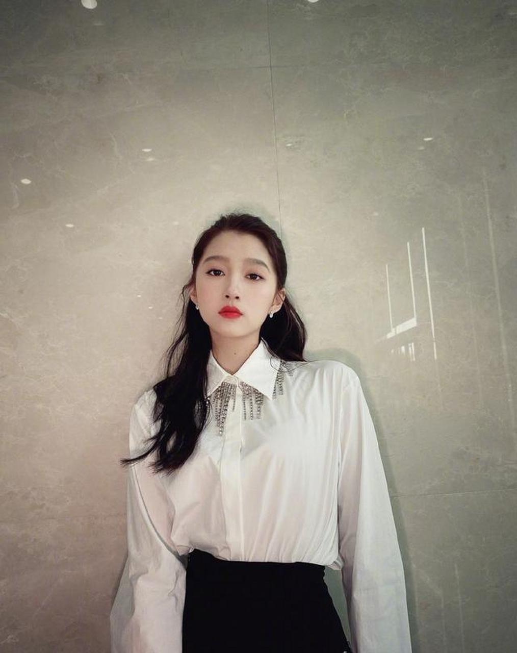 韩国女演员葛素媛穿搭漂亮 网友们觉得她颜值如何评论关注转发分享