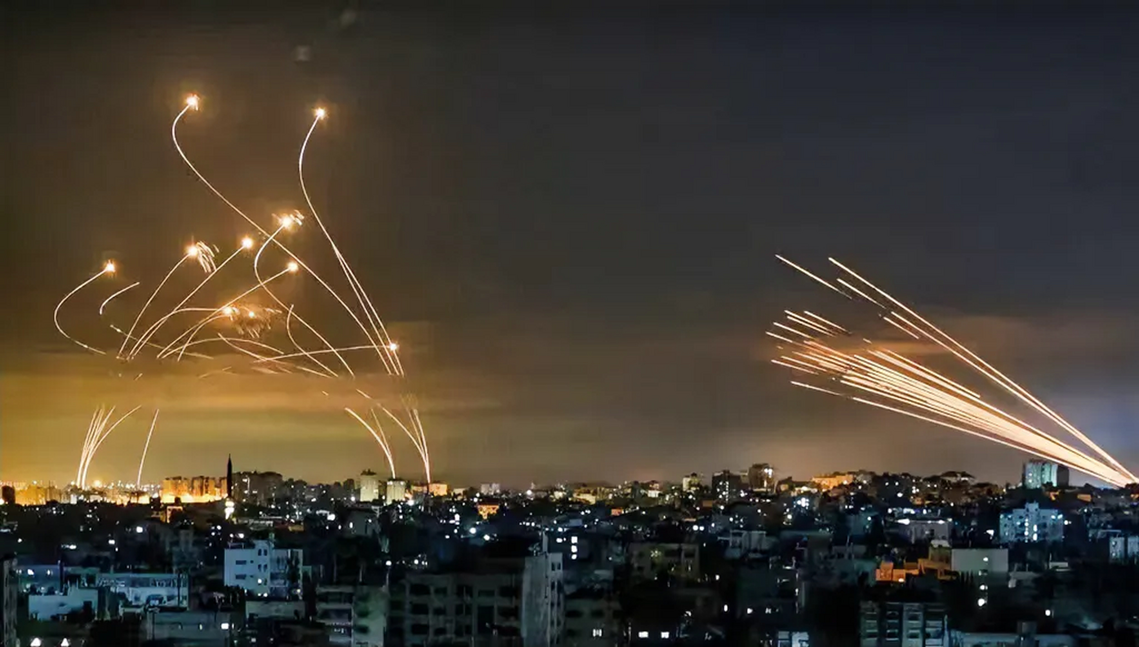 近期关于美国是否向乌克兰提供"铁穹"防空系,这一防御系统以其出色的