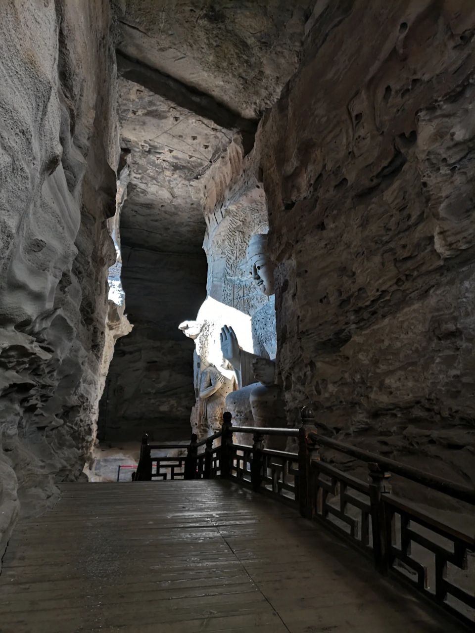 探访山西灵岩寺,大同云冈石  云冈石窟,原名灵岩寺,石佛寺.