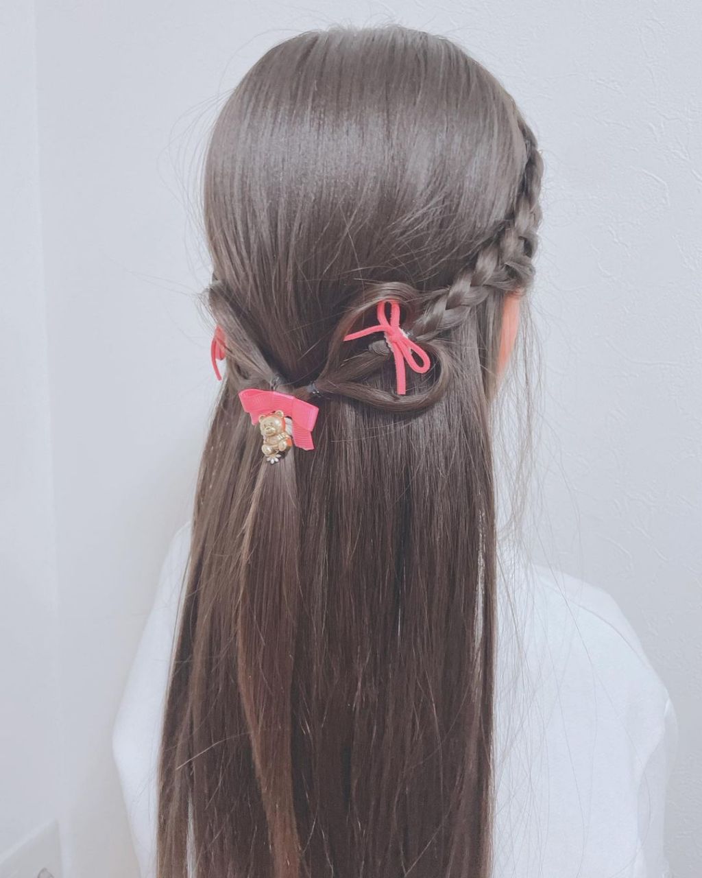 宝宝头发怎么扎好看又简单?这款简单好看易上手