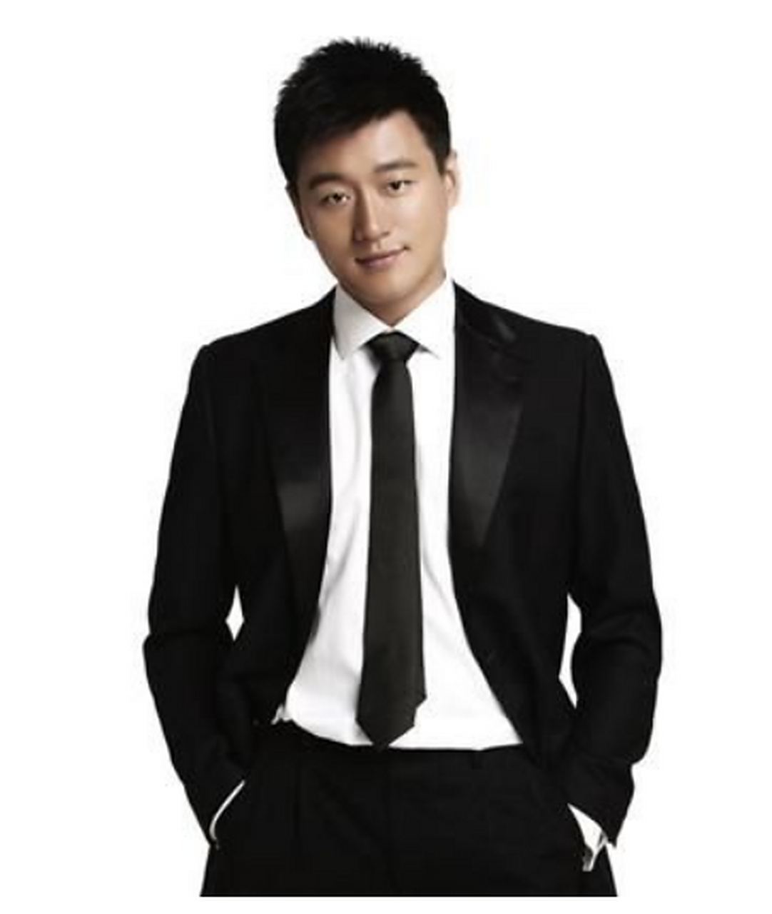 最近,佟大为在个人社交平台上分享了一组在家包饺子的照片,网友们纷纷