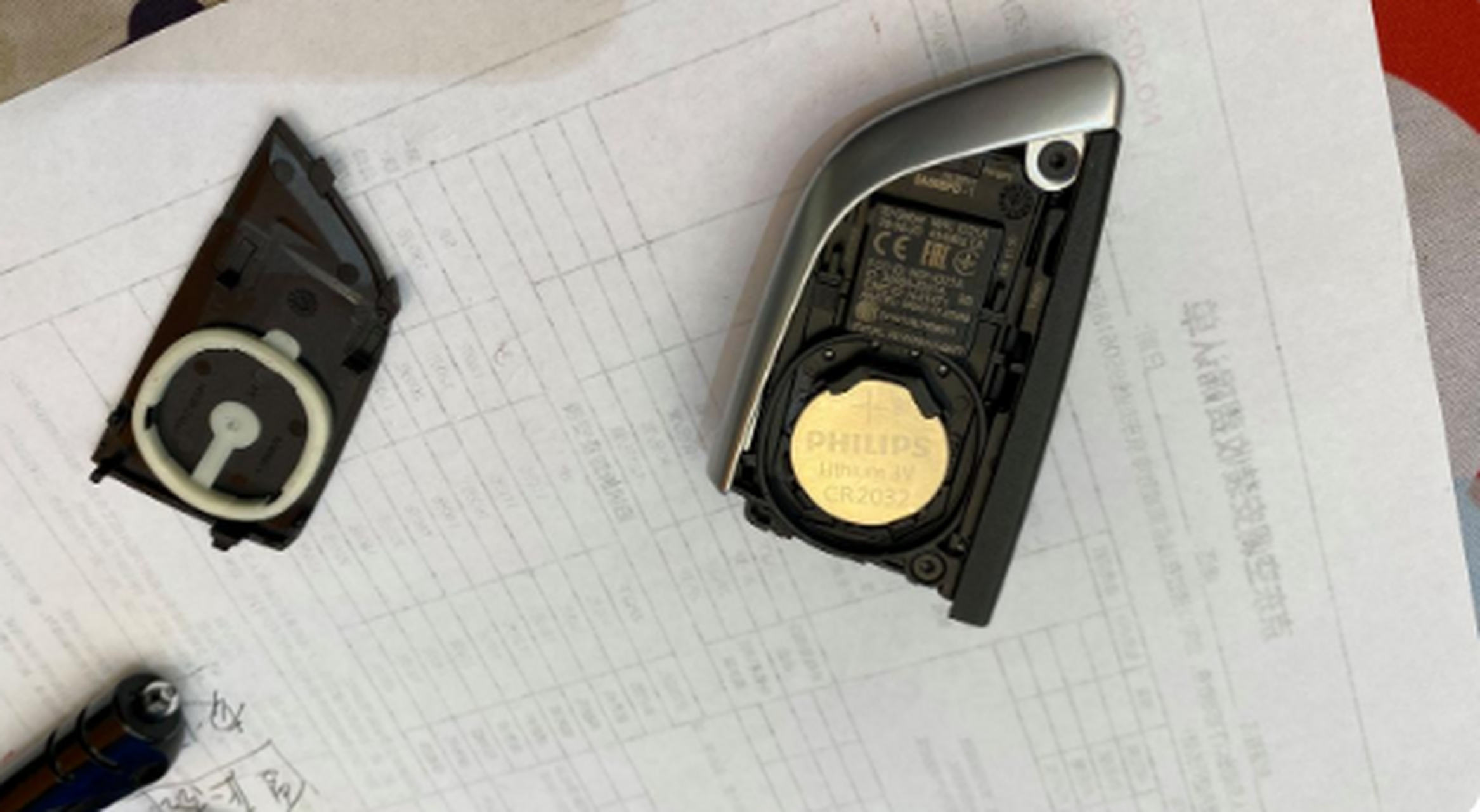 宝马车钥匙2年换2块电池,配套的原装电池使用时间都那么短吗?