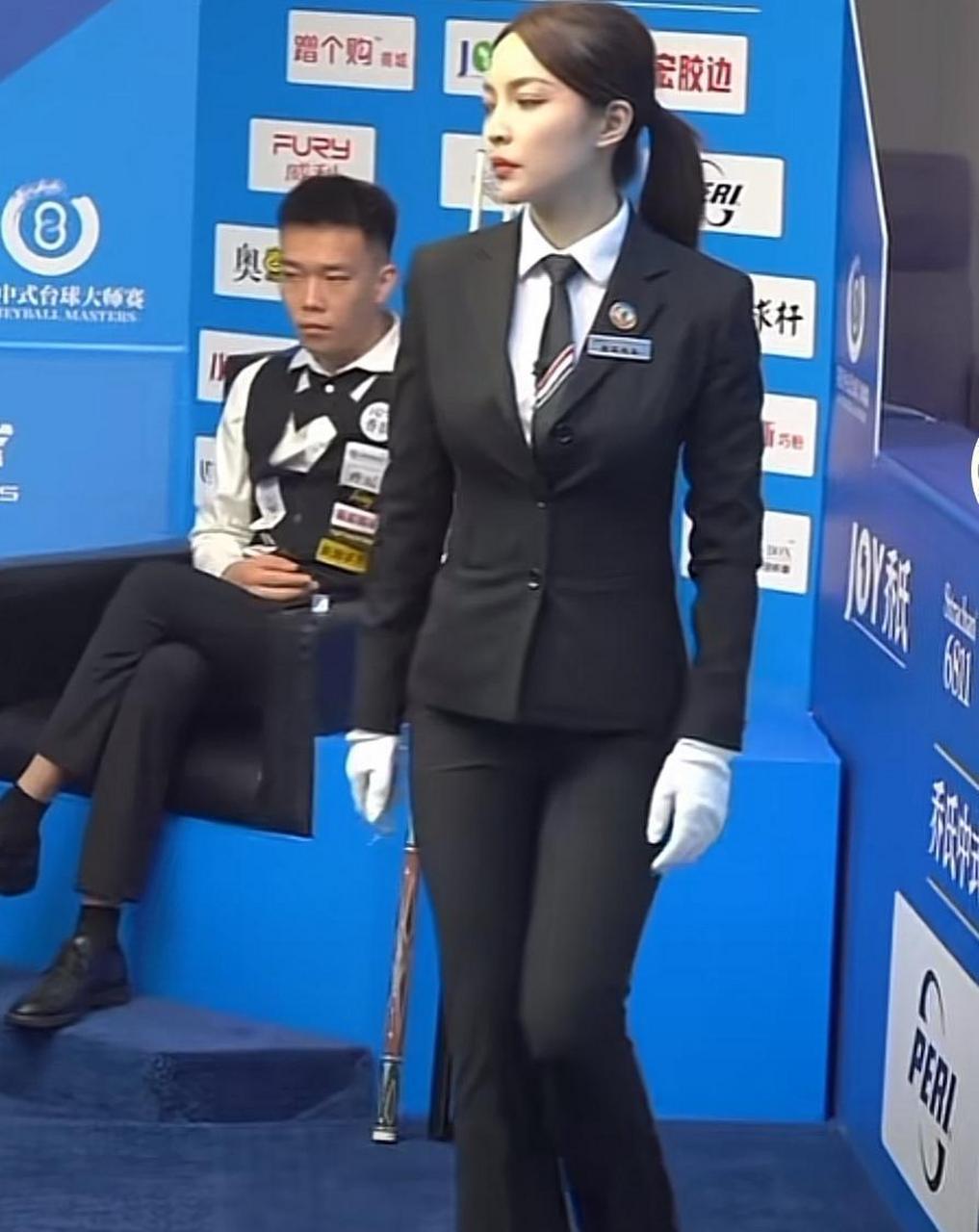 这要不是科技脸,我把头给你当凳子坐