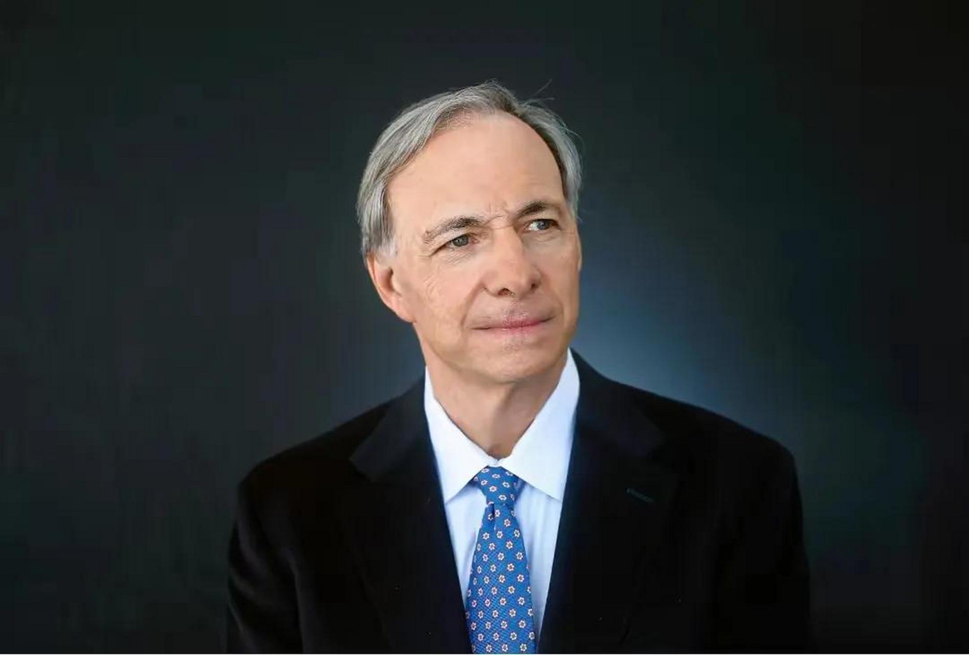 桥水基金的创始人,富豪瑞·达利欧对中美两国走向战争的十分担心,他