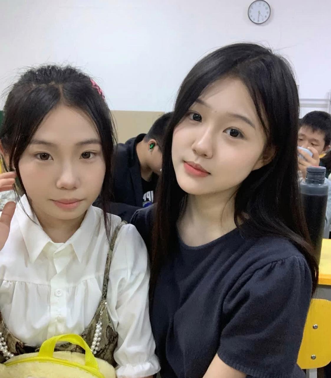 我比我同桌漂亮吗?