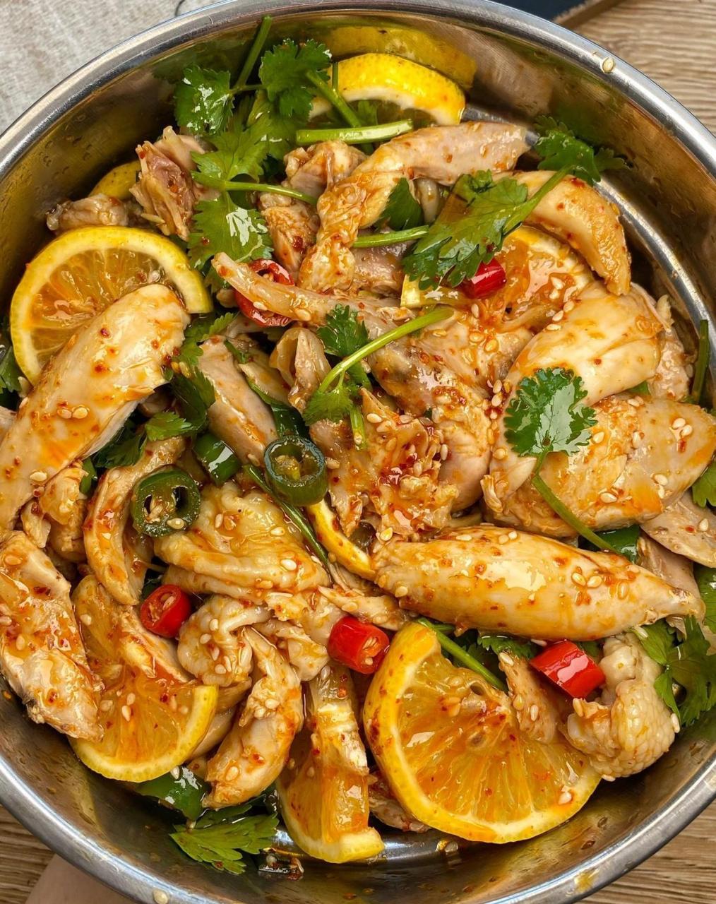 就…还有人没吃过手撕柠檬鸡腿吗?