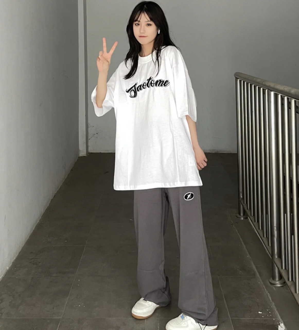 日系风格拿捏住了 :saotome早乙女惠子(穿着码数s)  日系感的白t恤