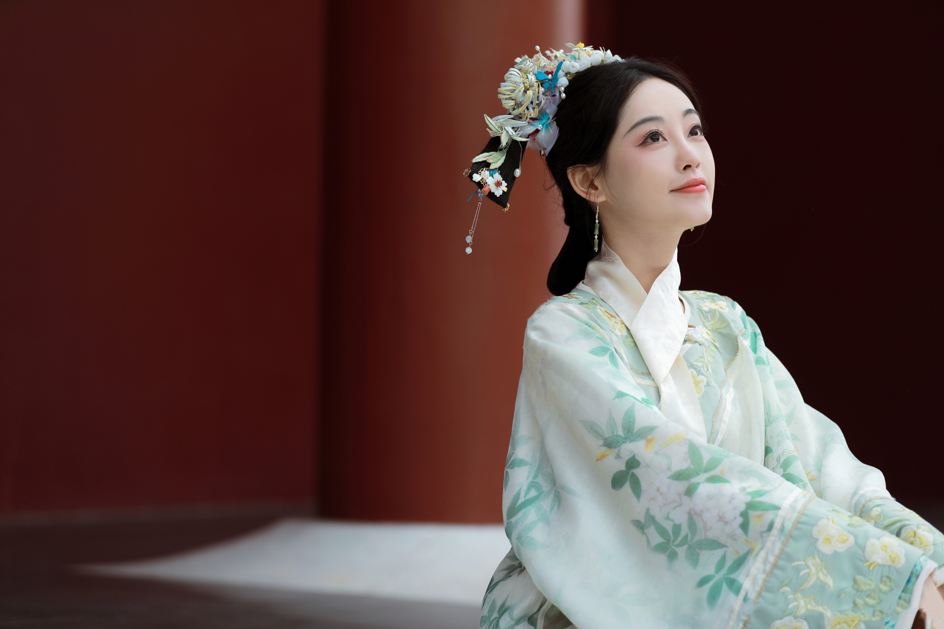 祝绪丹清装写真大片来了!请评价!  #祝绪丹