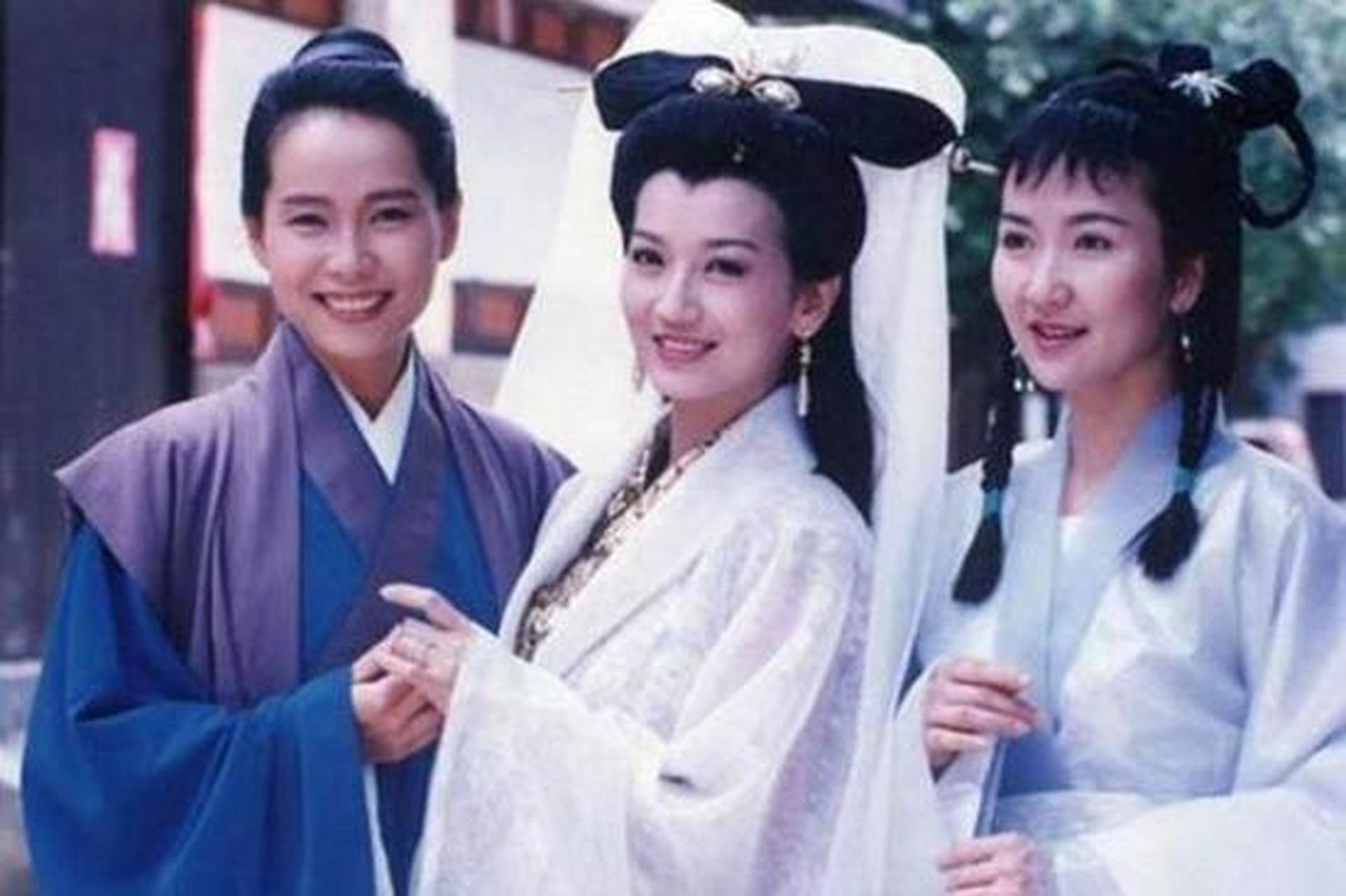 许仙充军,穿琵琶骨,当了20年和尚,,,白娘子这是来报恩呢还是来报仇的?