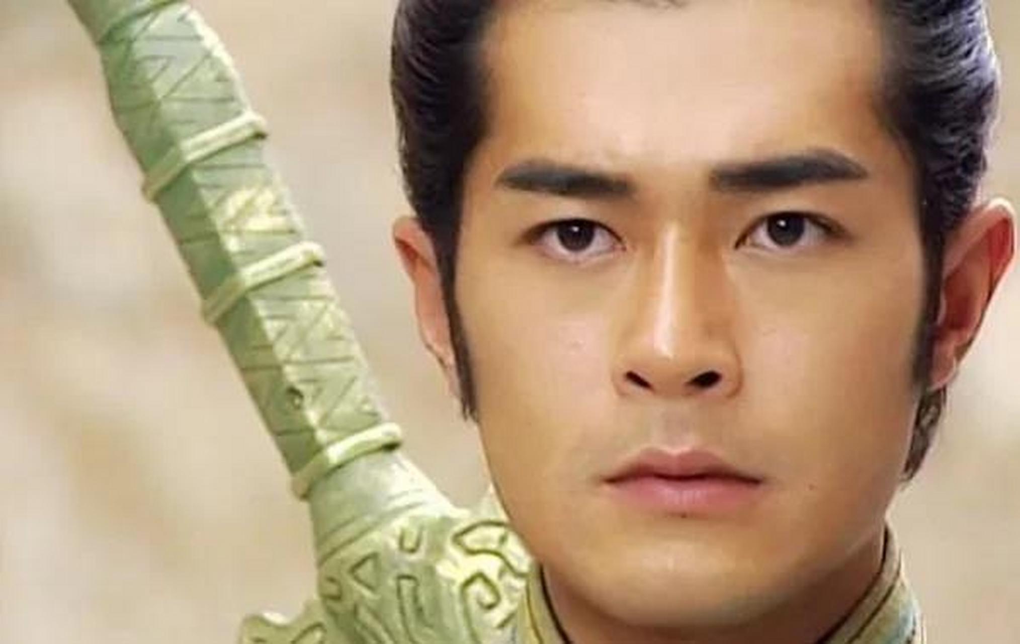 别的明星虽然老了还是有年轻时的影子,古天乐是完全看不出来年轻时