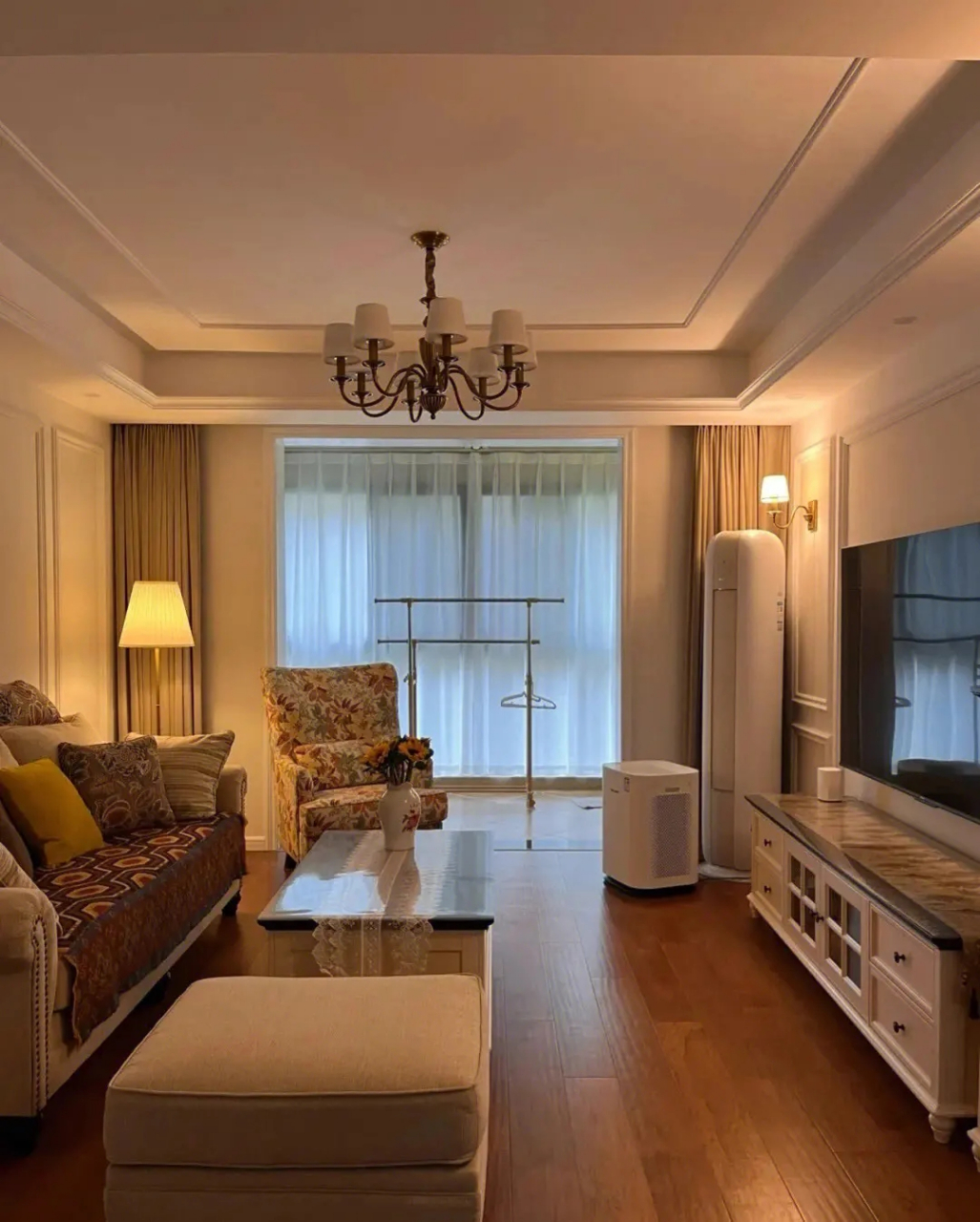 欧式装修适合的面积至少为100平米.