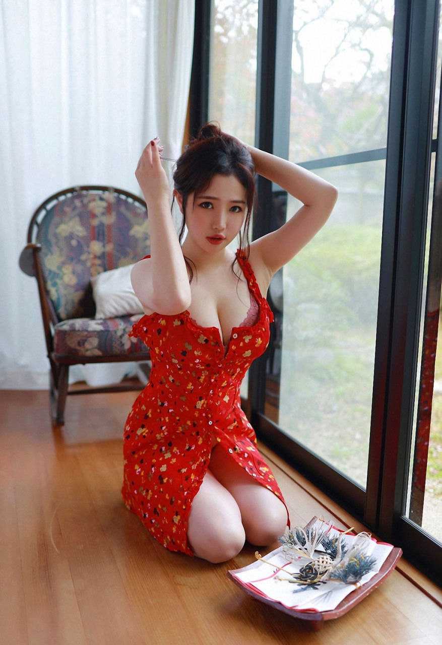 徐cake清纯少女性感碎花裙写真特辑