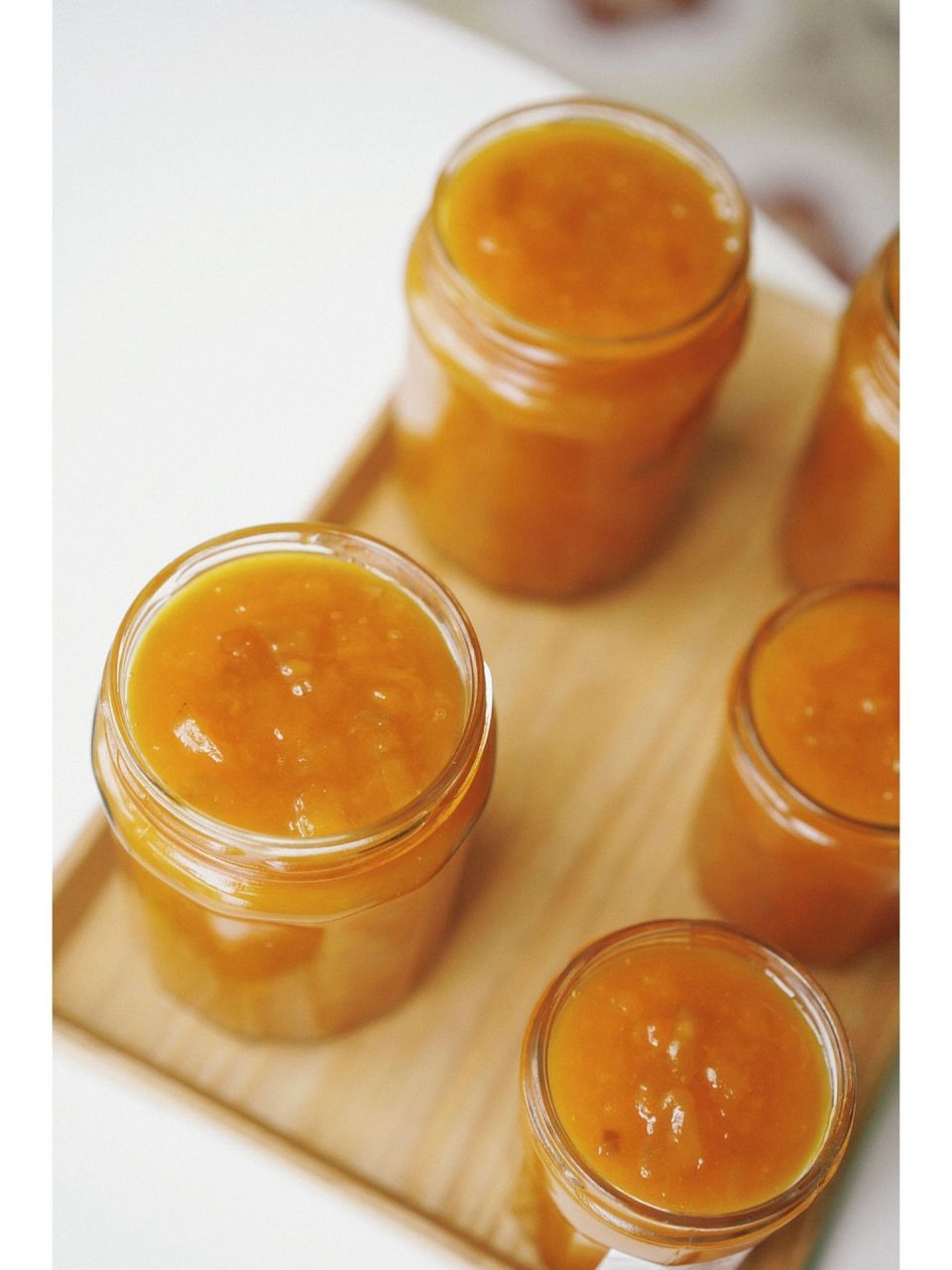 一个酸甜开胃的,黄梅酱方子  我们家只有小朋友才爱的黄梅酱,每年夏天