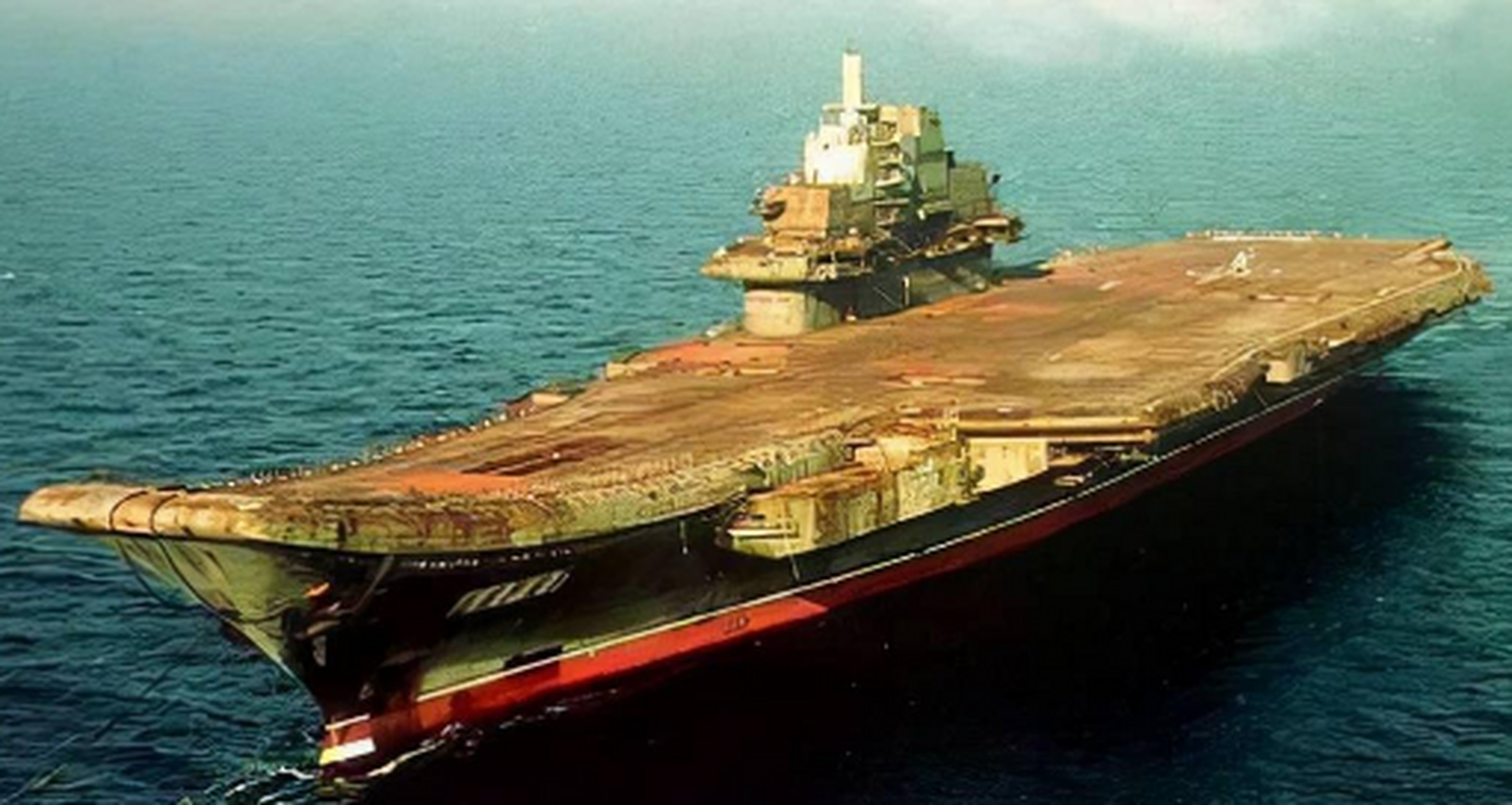 瓦良格号当年废弃了10年,钢材依然没有损坏.  是的,你没听