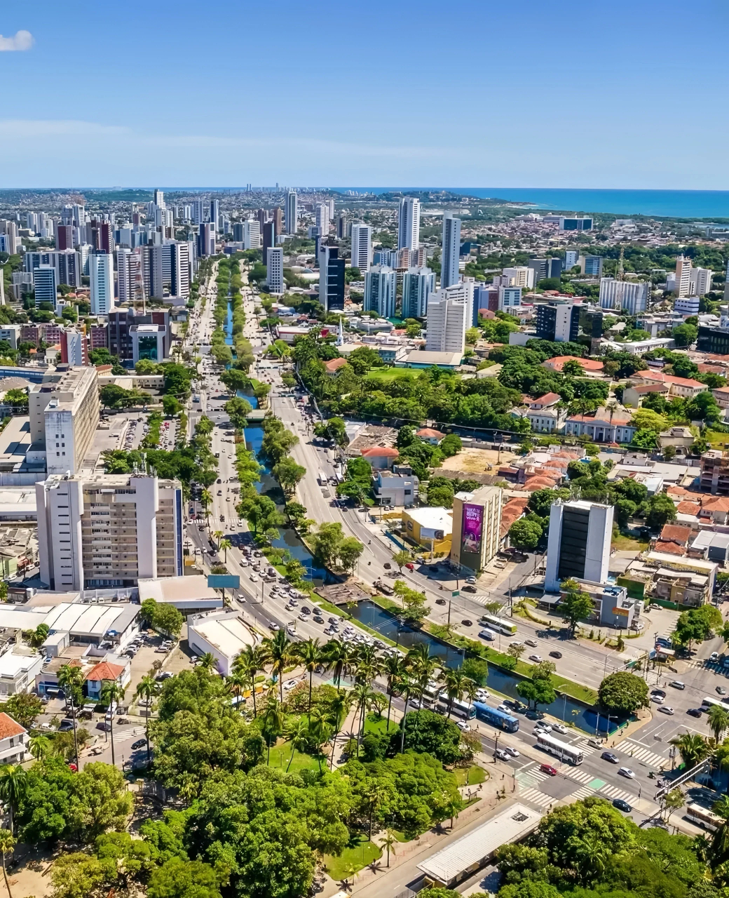 累西腓,市区人口165万人,巴西第五大城市,累西腓有500年的历史,拔西
