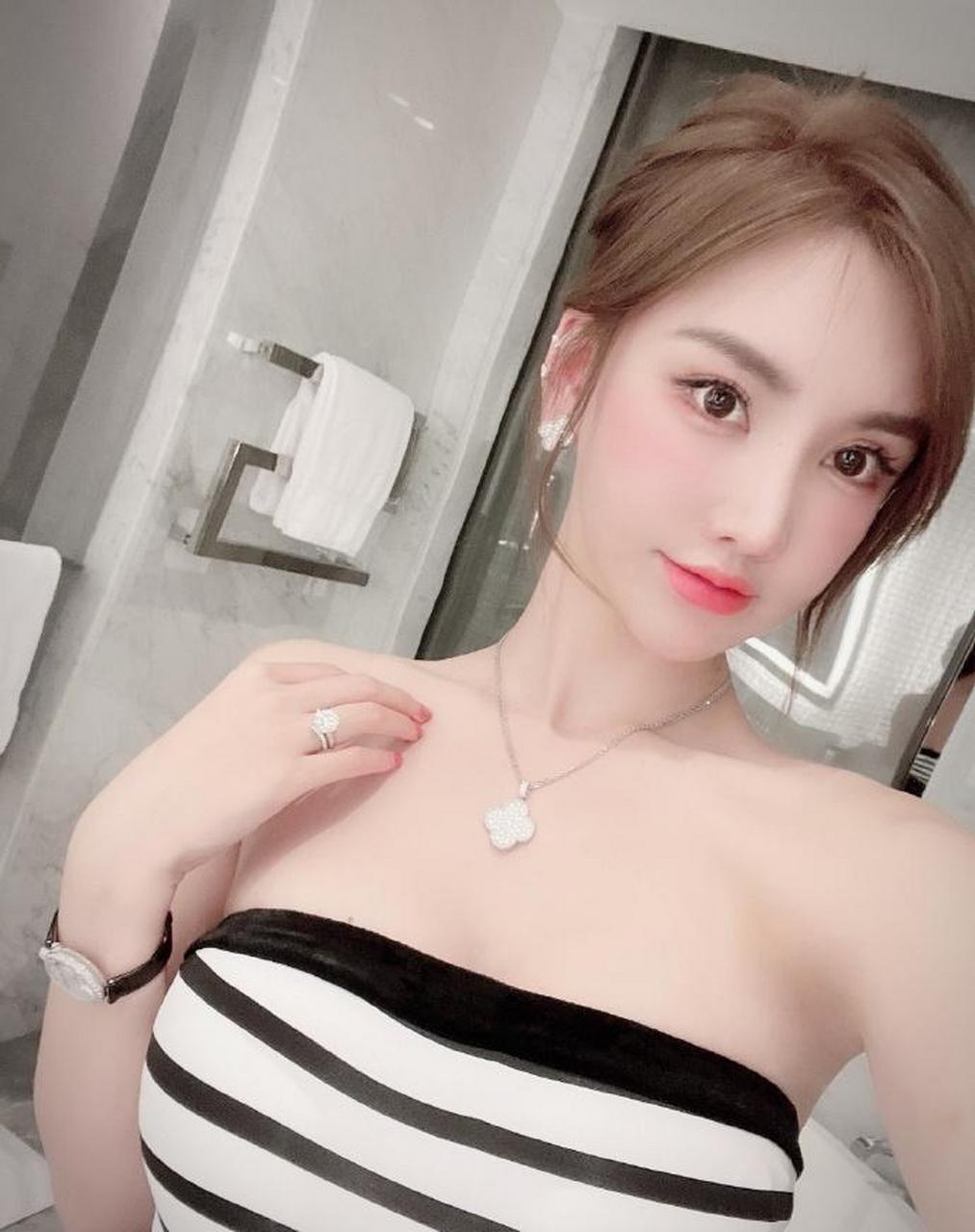 美女模特桓淼淼迷人美照欣赏,真漂亮啊