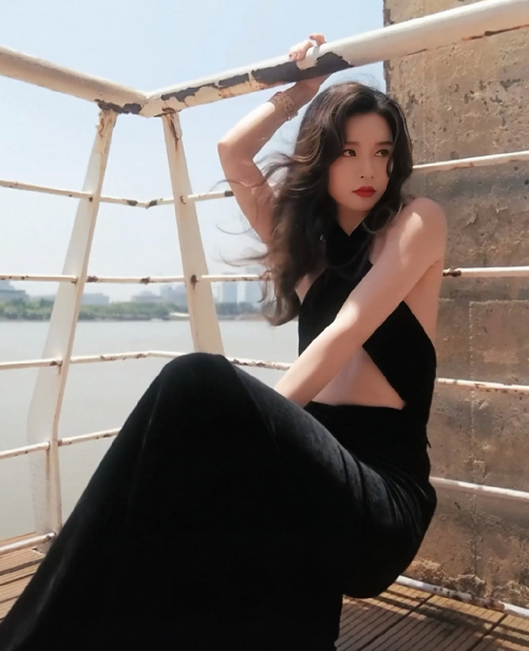 文咏珊早几年都干嘛去了# 看寒战2认识她的,觉得好漂亮.