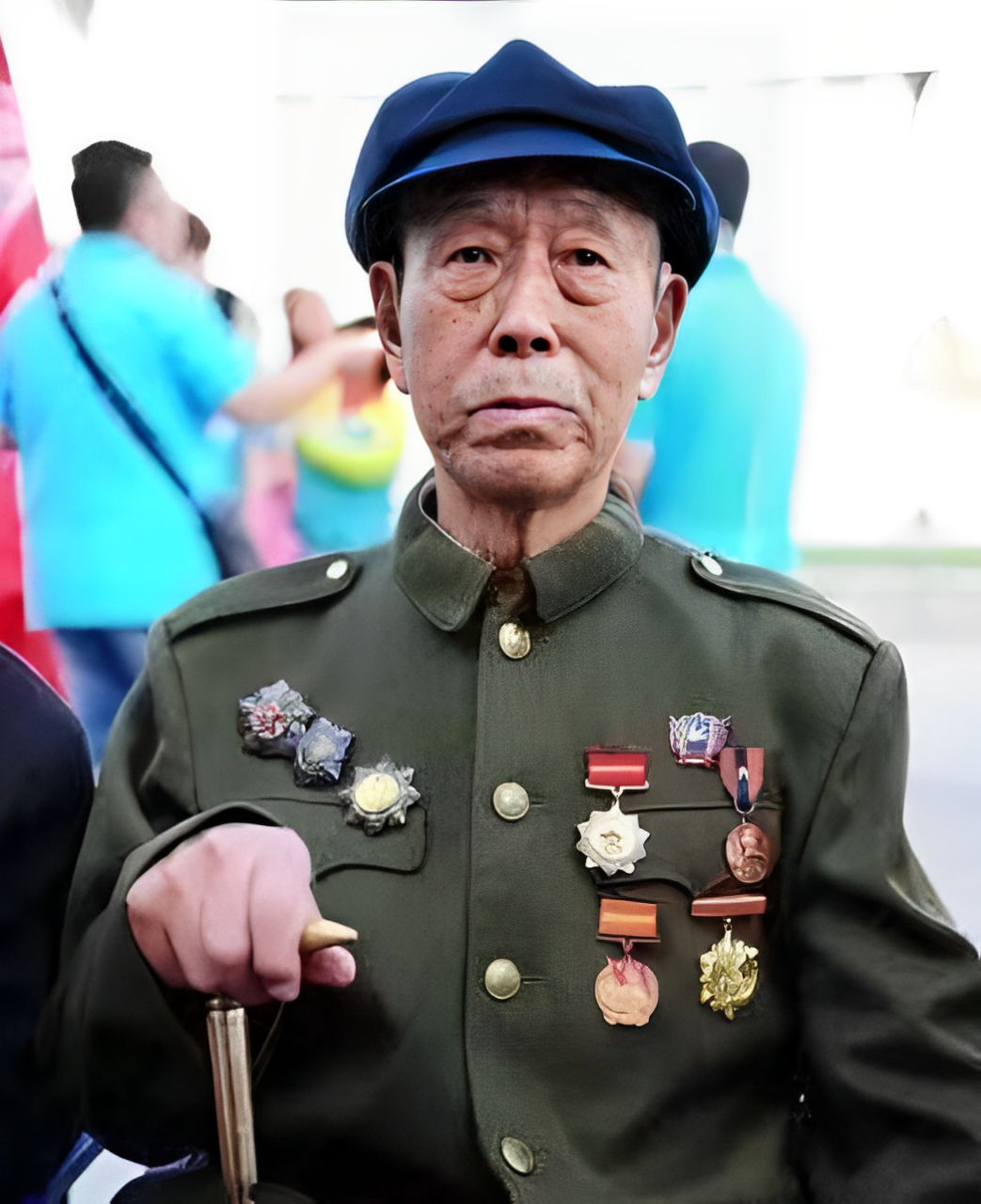 这是开国大将大尉谭本德在20世纪50年代的照片.