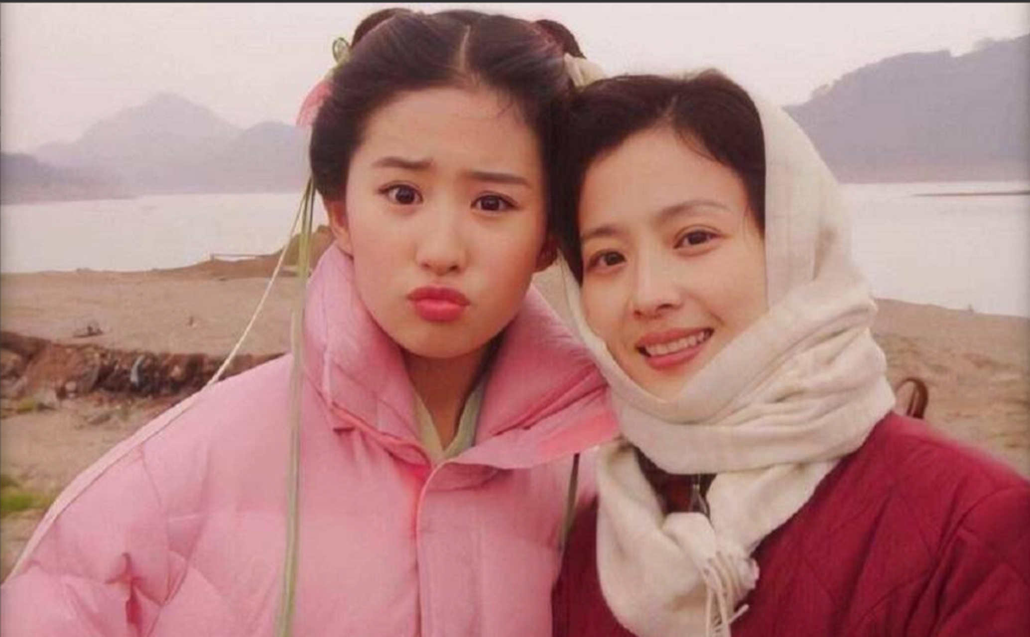 刘亦菲的妈妈刘晓莉:两婚两离,至今单身,长得比女儿还漂亮