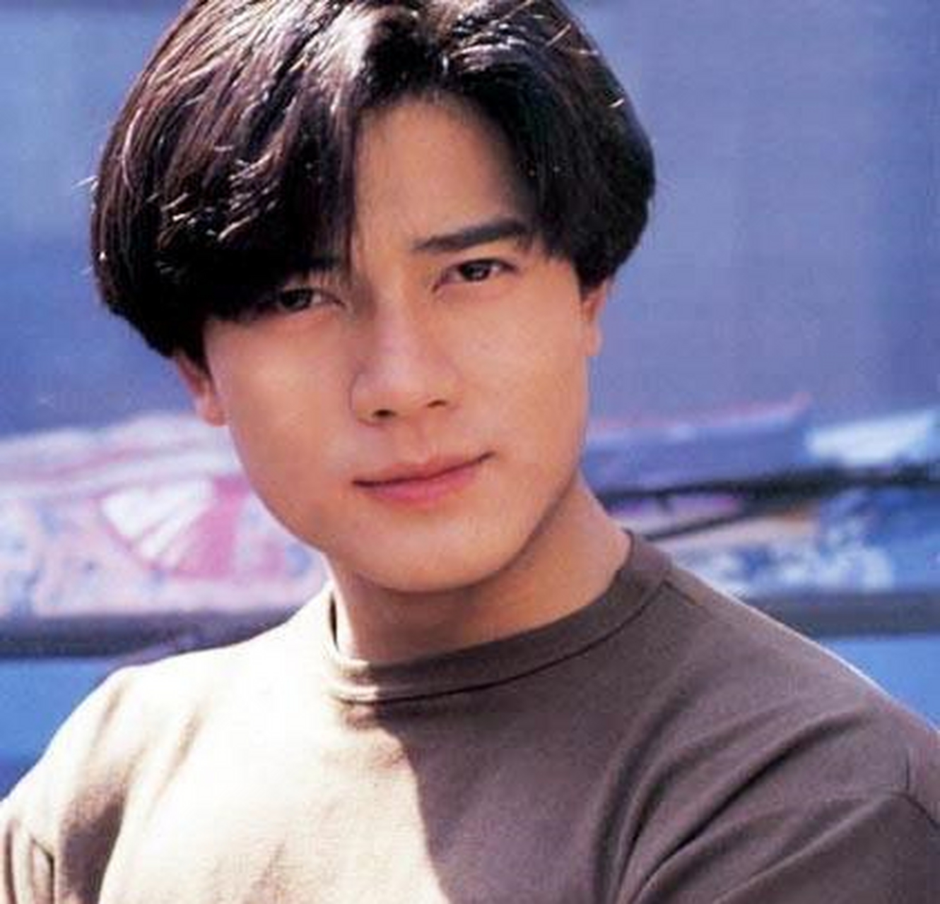 不化妆,不妖艳,90年代的香港男星,帅得让人过目不忘,点赞!