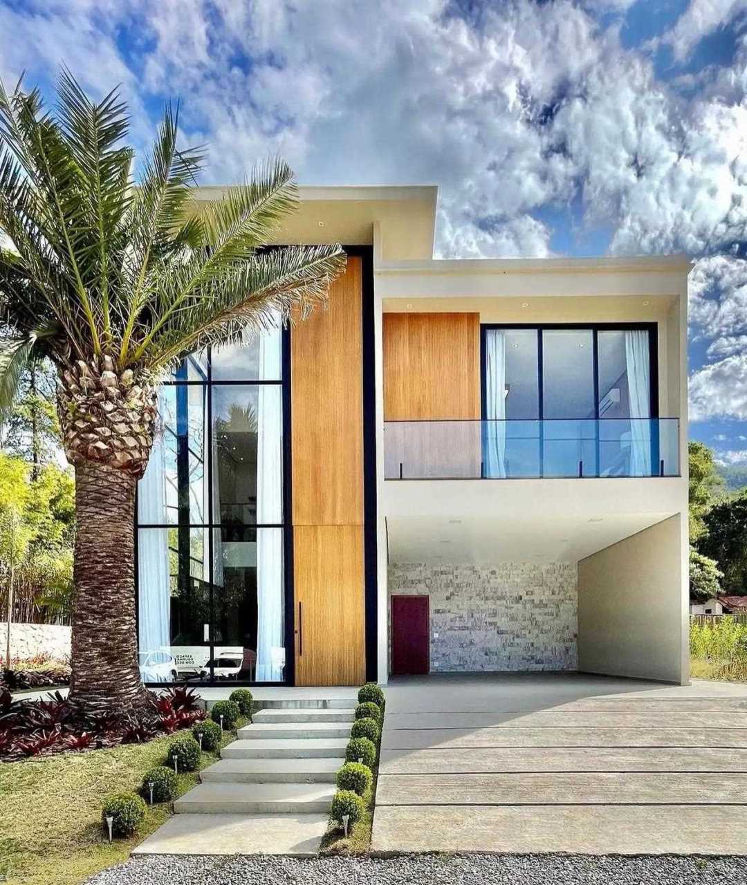 落地玻璃对居住建筑很重要,不会产生压抑,而且视野开阔,心情舒爽[呆]