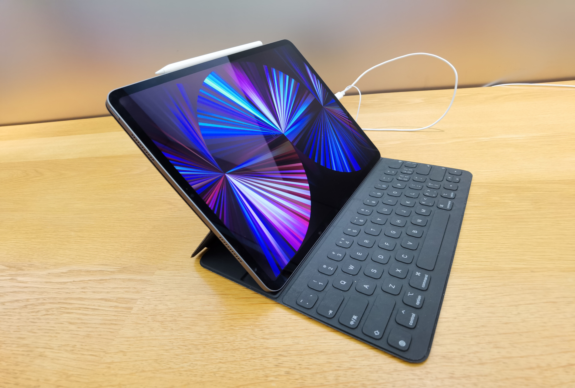 震撼之心,mini-led显示屏这就是ipad pro 新生代 m1 动力,震撼的 xdr