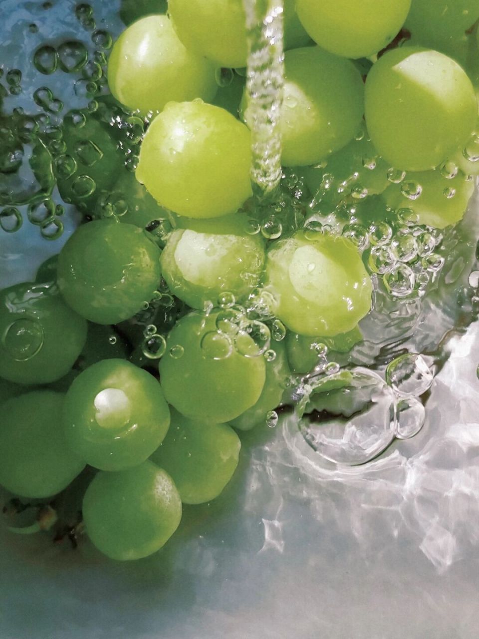 不要错过这个胶片滤镜,拍摄葡萄绝了  夏日阳光下的甜蜜宝藏,一颗绿色