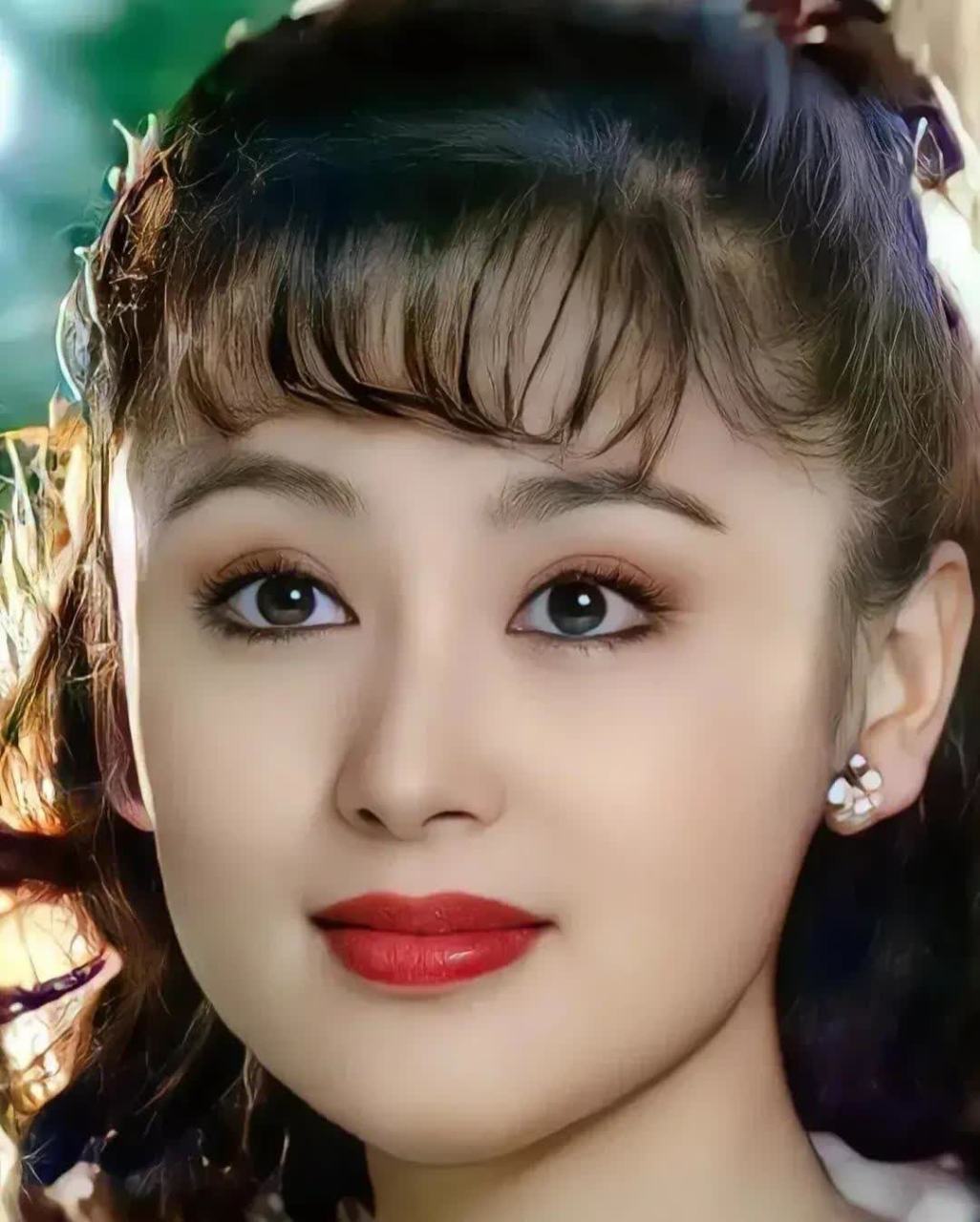 还是以前的女明星更有辨识度[尬笑]