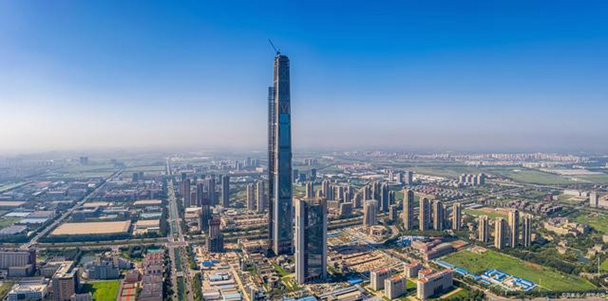 天津最大烂尾楼,同样是天津第一高楼——高银117大厦一直是天津引人