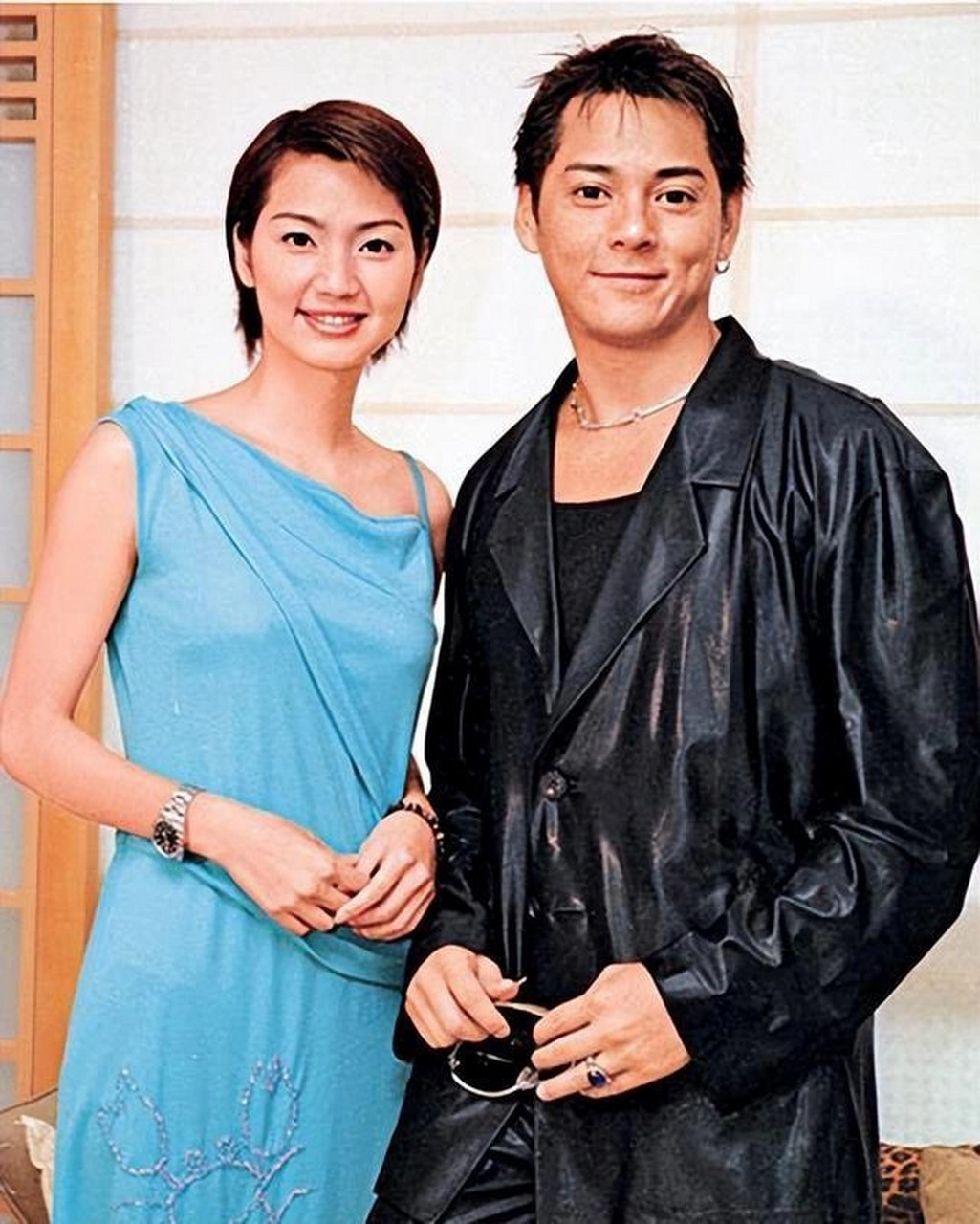 《洪欣:如履薄冰的婚姻该何去何从》 今日凌晨3点,洪欣在个人社交平台