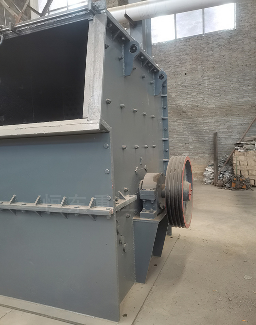 方箱式破碎机中的"大哥大"