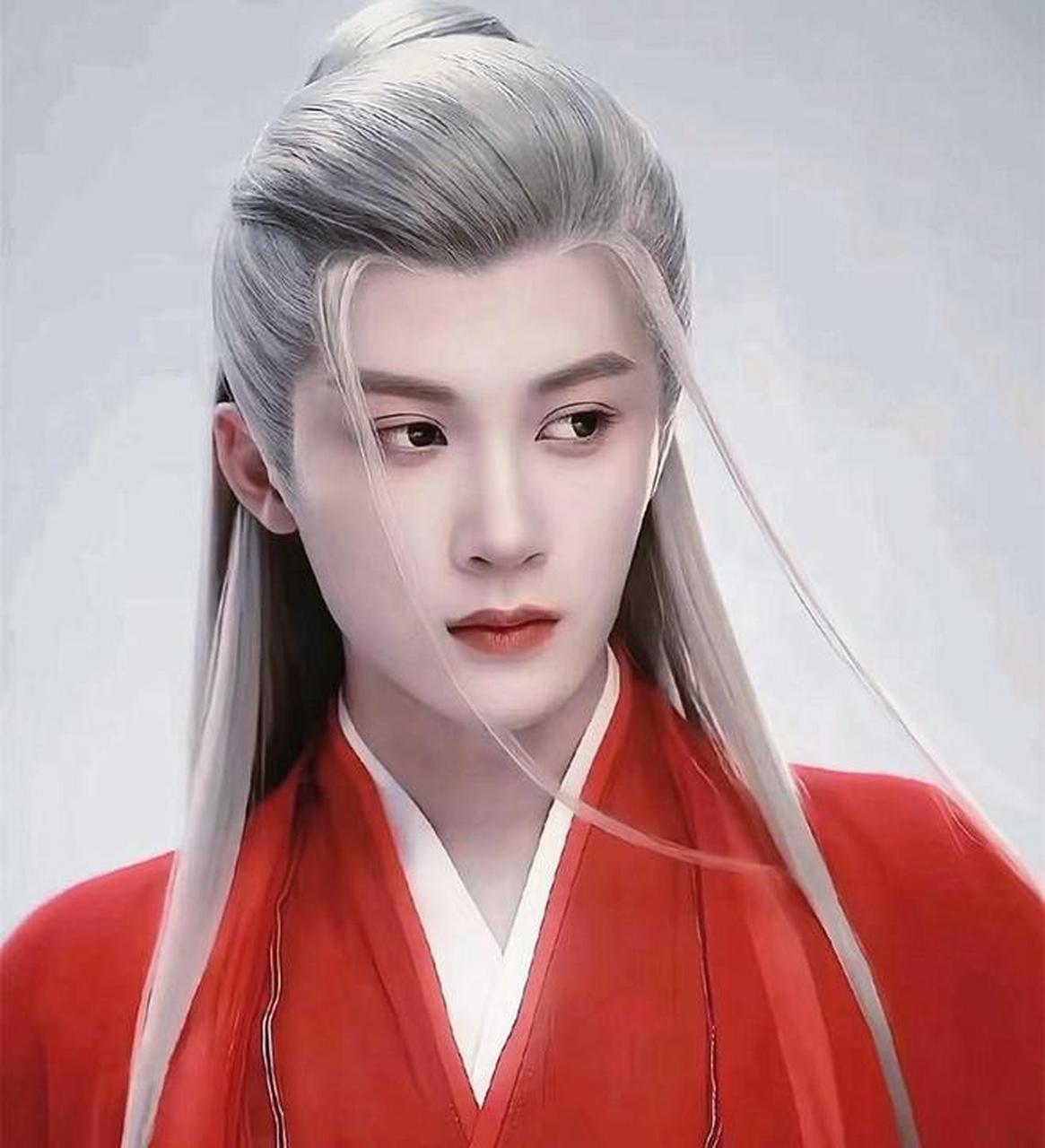 九命相柳,九条命给了小夭7条,给了涂山璟1条,给