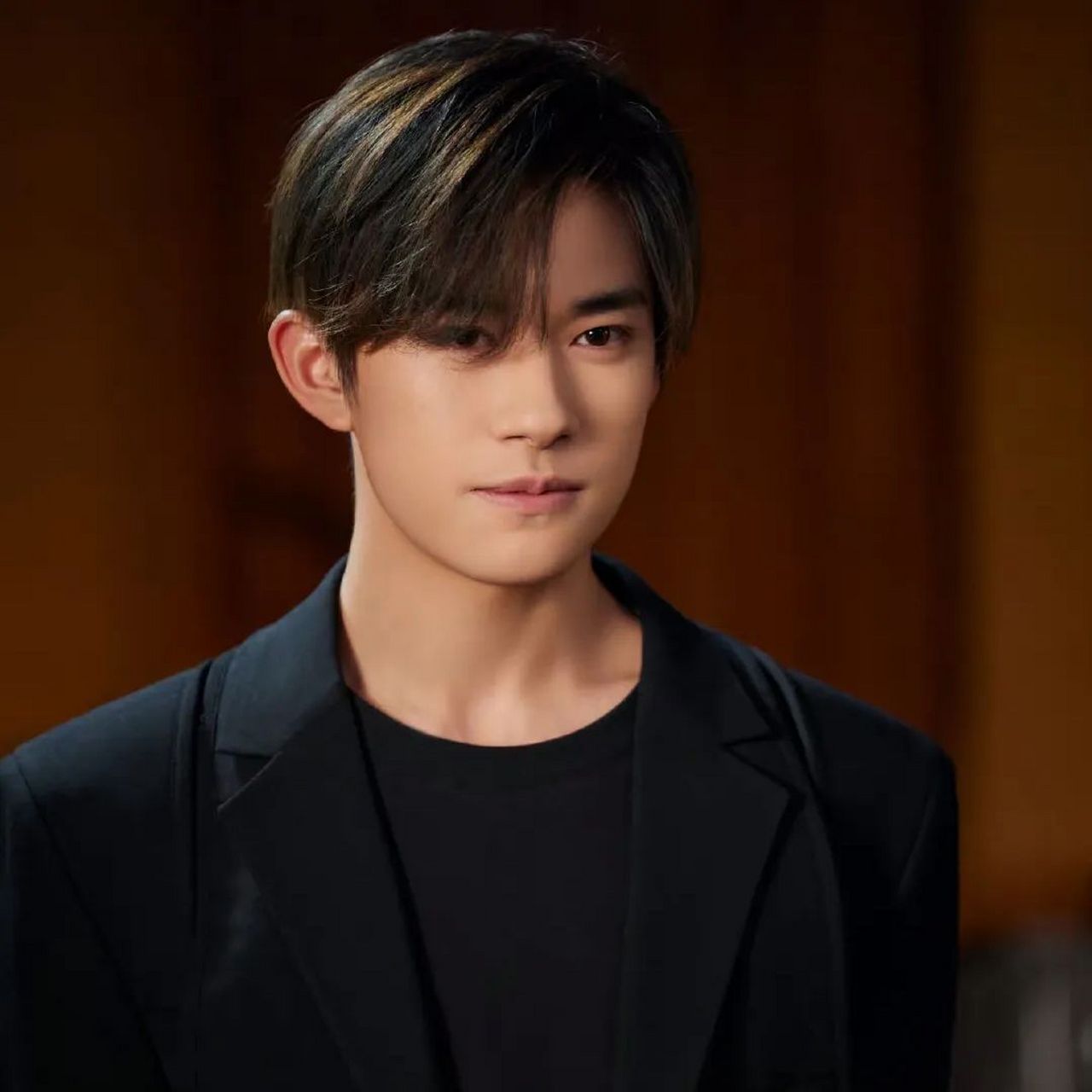 易烊千玺,贾玲沈腾,肖战白百何,鹿晗等八卦!