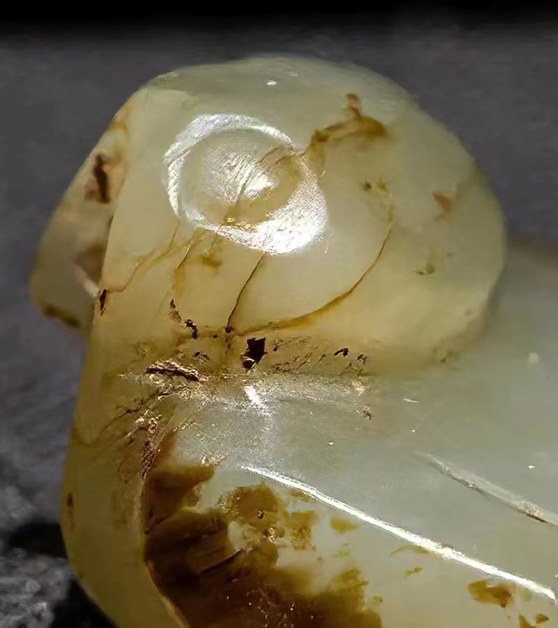 熟透感,是我们鉴定古玉非常重要的观察点.